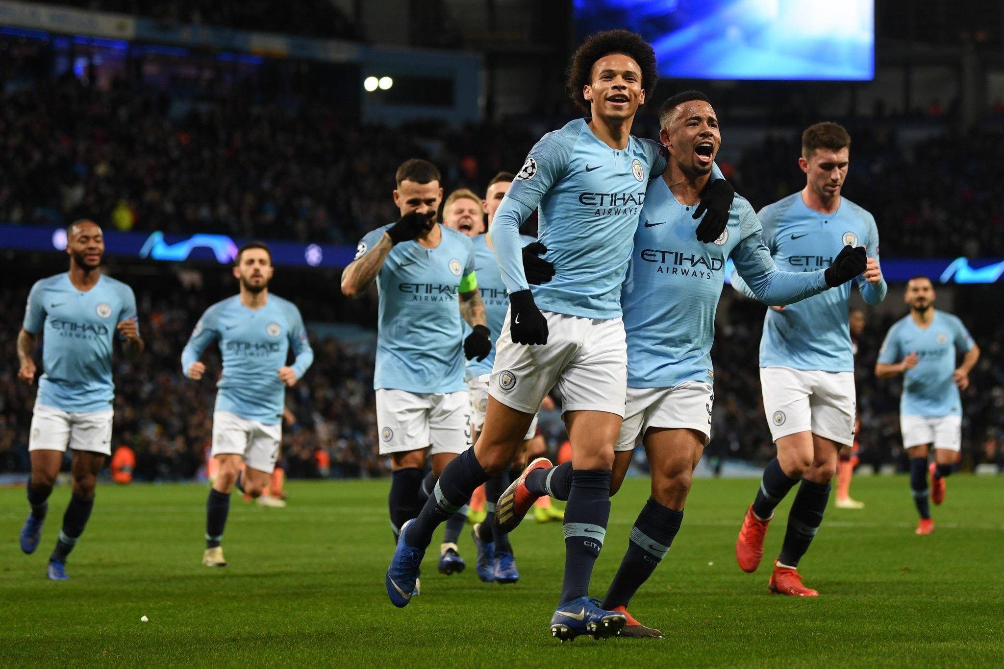 他希望通过 他希望通过